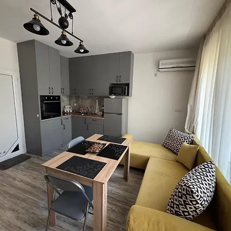Alagen Apartment *